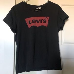 Only worn once Levi shirt